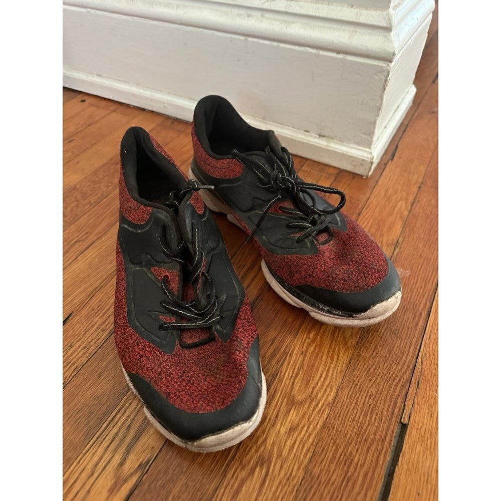 Avia Men’s size 11 Shoes